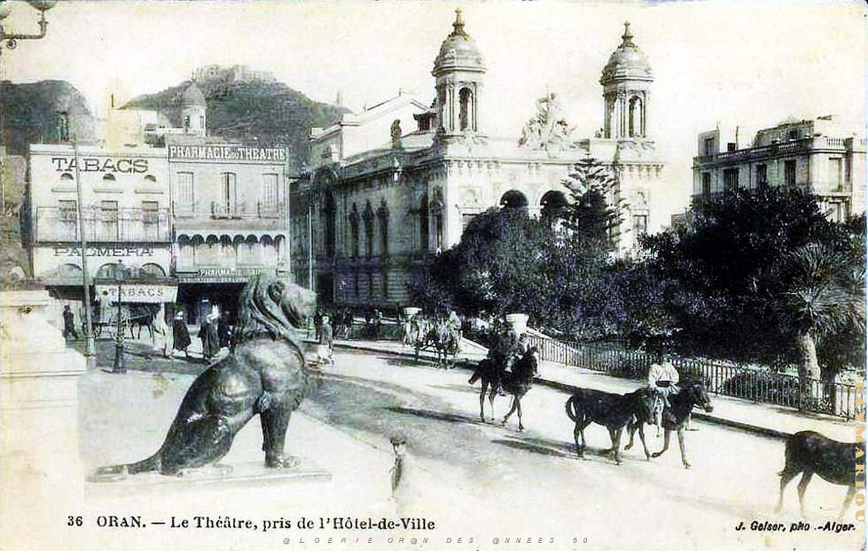 PA i- 41- Place d'armes animee.jpg